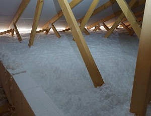 Zateplení bungalovu pomocí foukané izolace